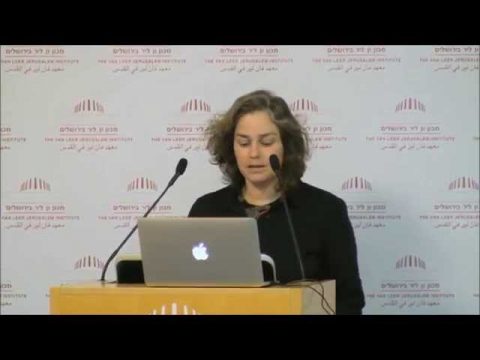 הקשר והמורכבות בהוראת רפרטואר לסטודנטים,בין שיעור עיוני-ניתוח יצירות,לשיעור מעשי בו לומדים לבצע אותן